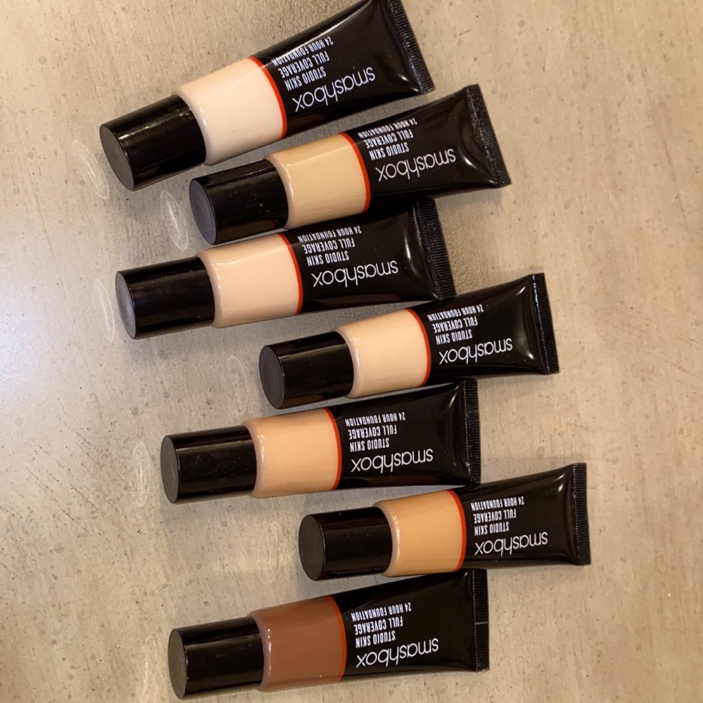 SOLD💔 Smashbox Studio Skin Full Cover 24 HR Foundation